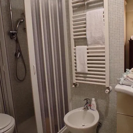 Appartamentino Comodo * Noci